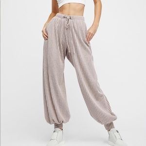 ❌SOLD❌ RARE Free People Ready for Rib Joggers